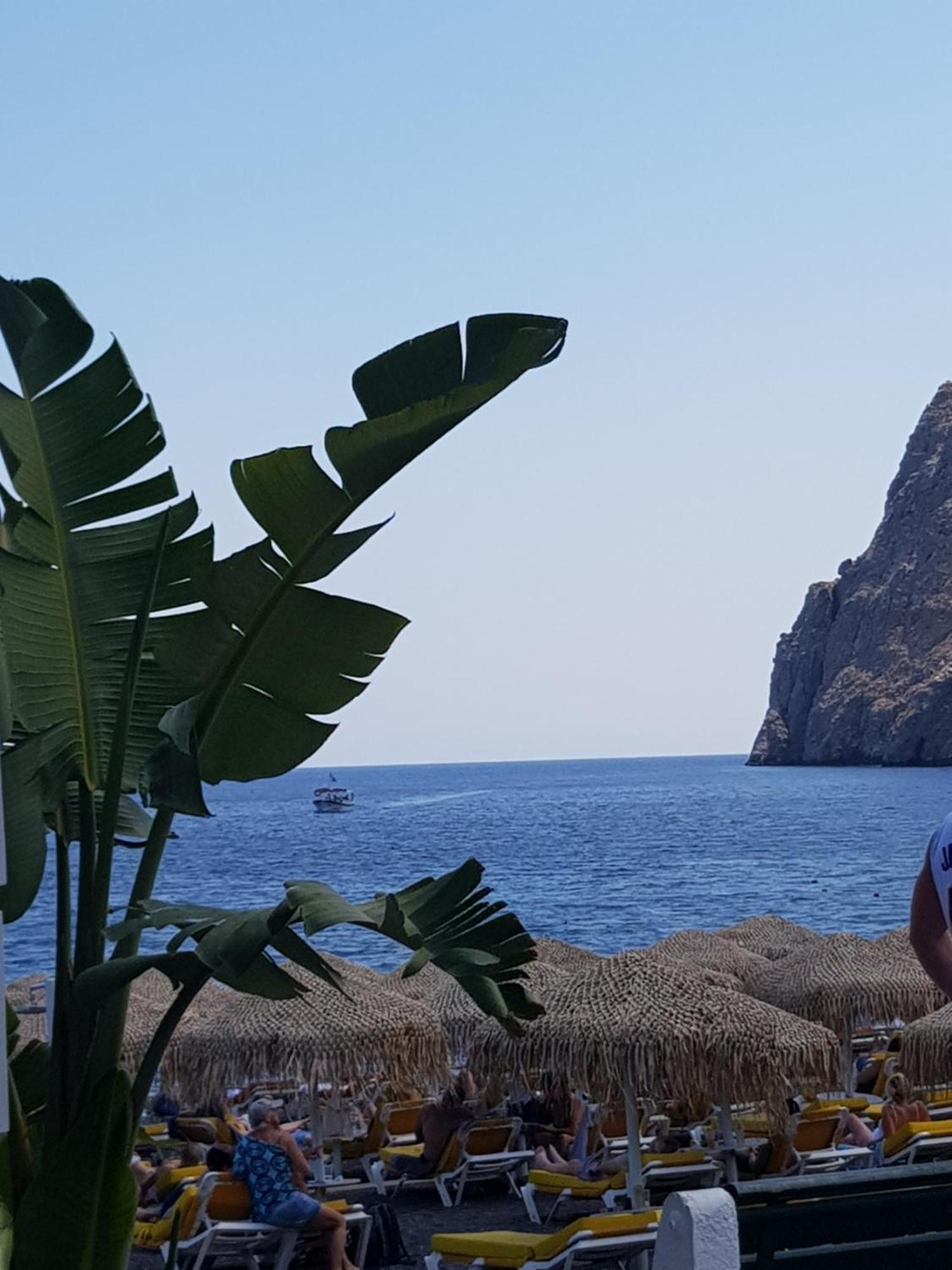 Rodothea And Adams On The Beach, Santorini Монолітос Екстер'єр фото