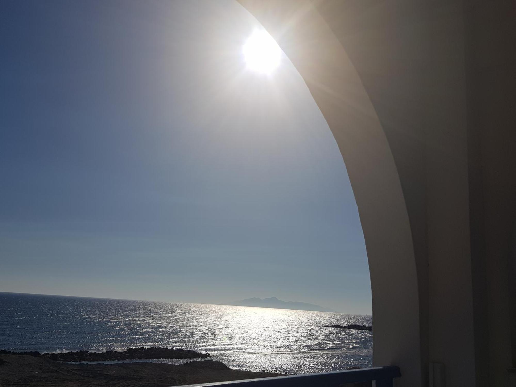 Rodothea And Adams On The Beach, Santorini Монолітос Екстер'єр фото
